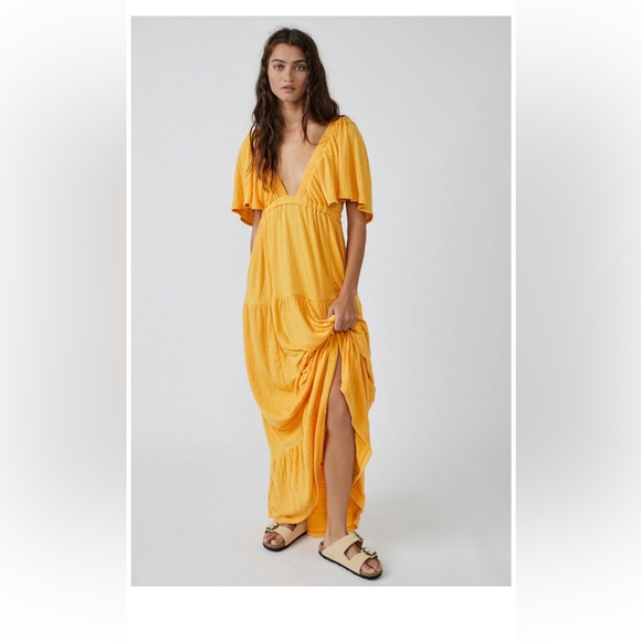 Free People Dresses & Skirts - Free people La La maxi dress M NWOT